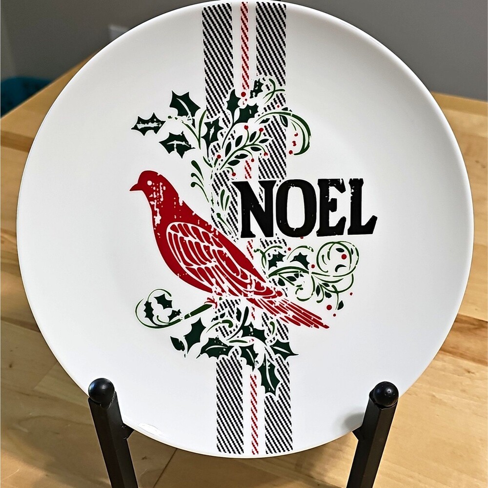 Set of 4 Better Homes & Gardens Noel Cardinal Christmas Salad Plates 8.5"